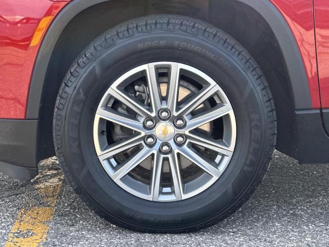 used 2023 Chevrolet Traverse car, priced at $30,896