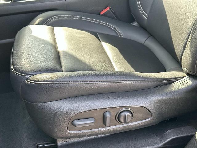 used 2023 Chevrolet Traverse car, priced at $30,896