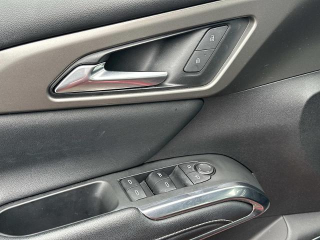 used 2024 Chevrolet Traverse car, priced at $38,396