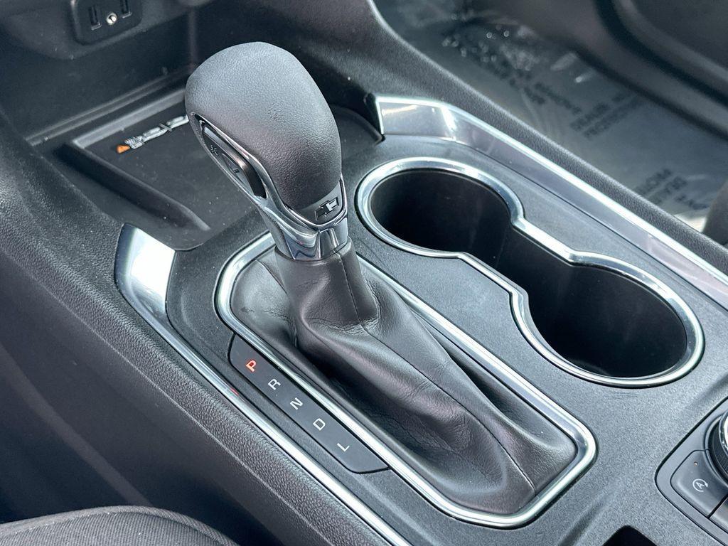 used 2023 Chevrolet Traverse car, priced at $28,889