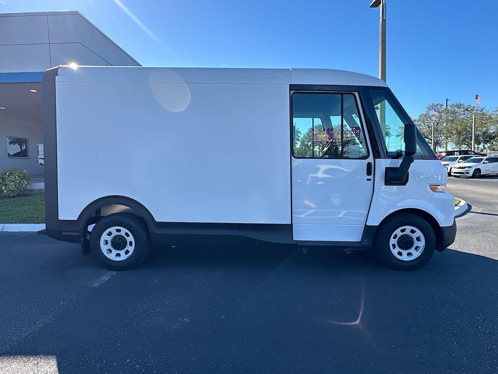 new 2026 Chevrolet BrightDrop 400 car, priced at $55,000