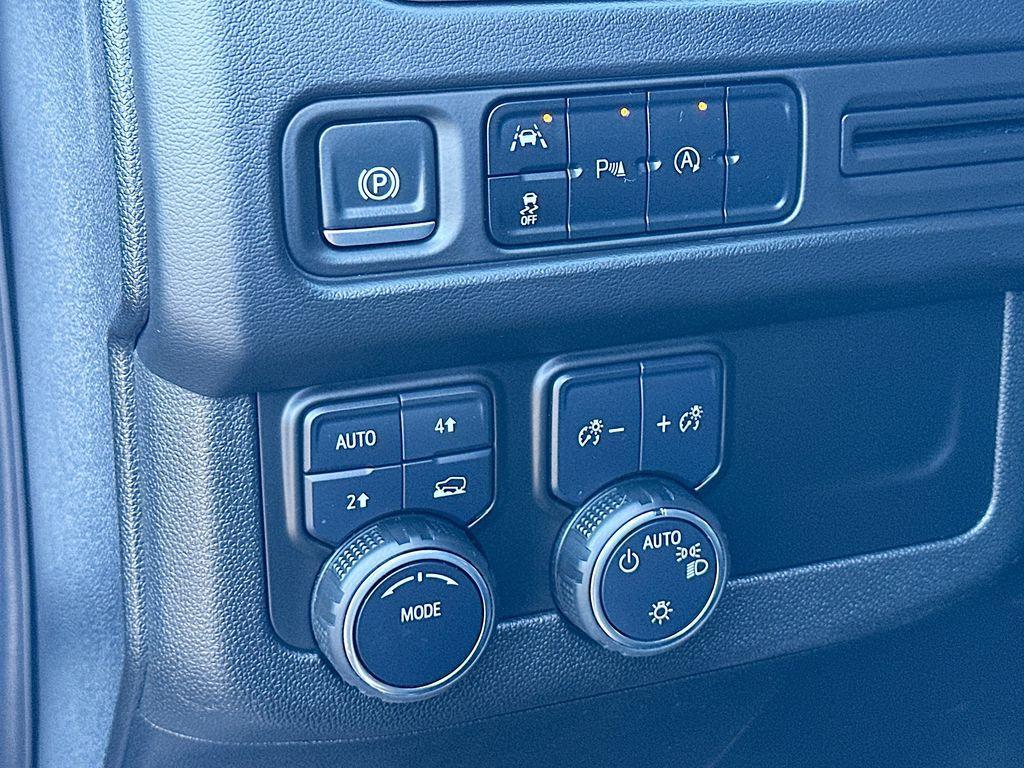 used 2024 Chevrolet Tahoe car, priced at $45,250