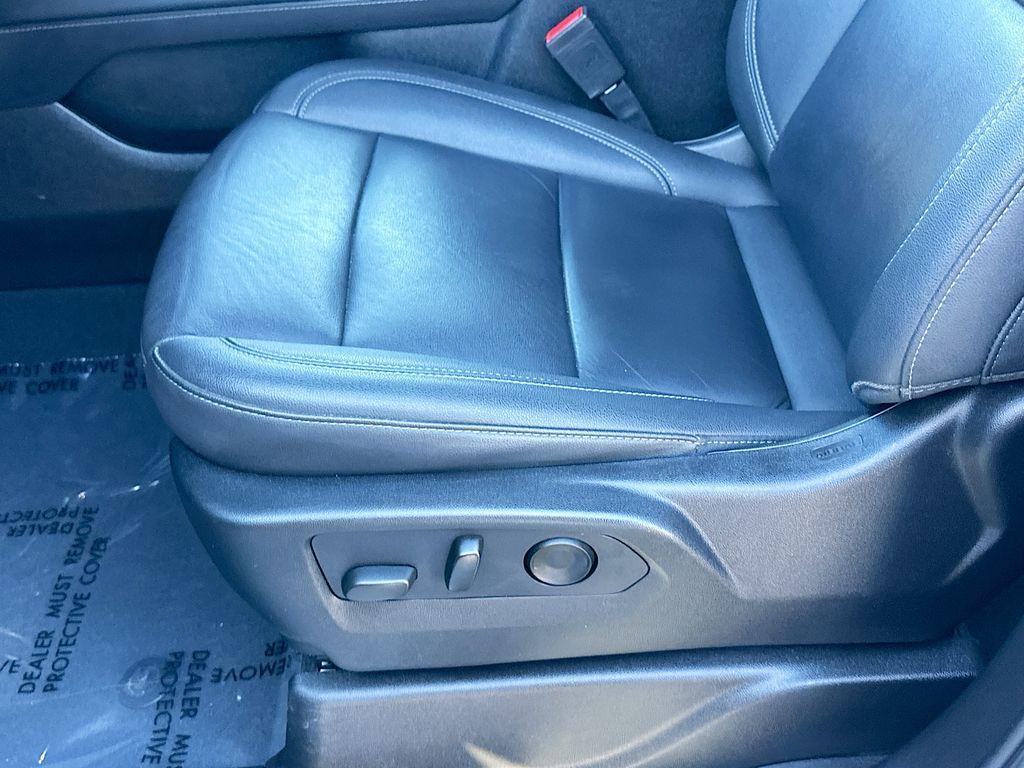 used 2024 Chevrolet Tahoe car, priced at $45,250