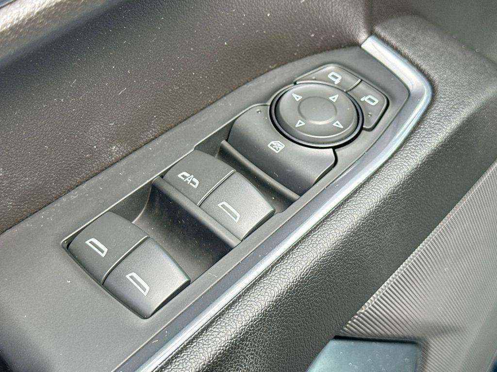 used 2023 Chevrolet Silverado 1500 car, priced at $34,000