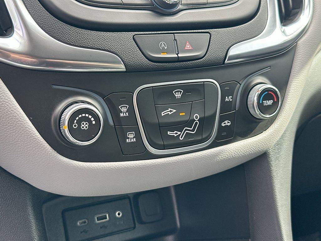 used 2024 Chevrolet Equinox car, priced at $22,699