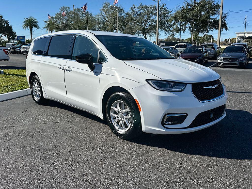 used 2024 Chrysler Pacifica car, priced at $27,450