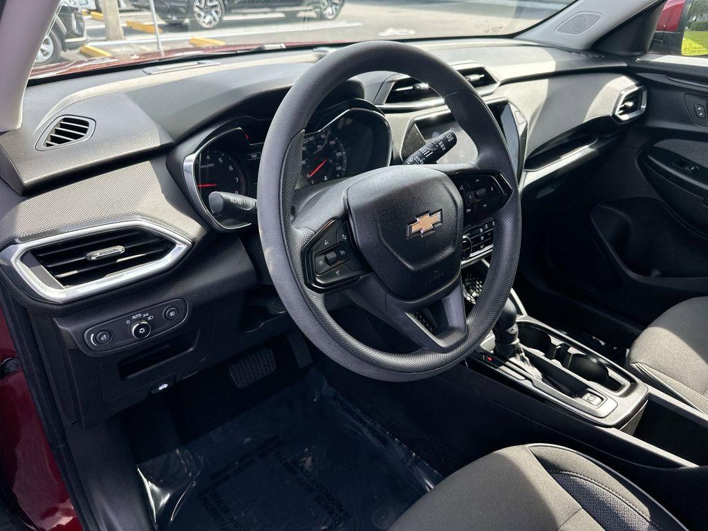 used 2023 Chevrolet TrailBlazer car, priced at $21,794