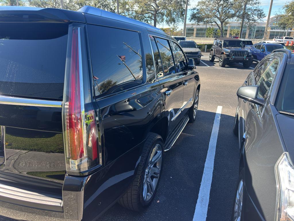 used 2017 Cadillac Escalade car, priced at $26,900