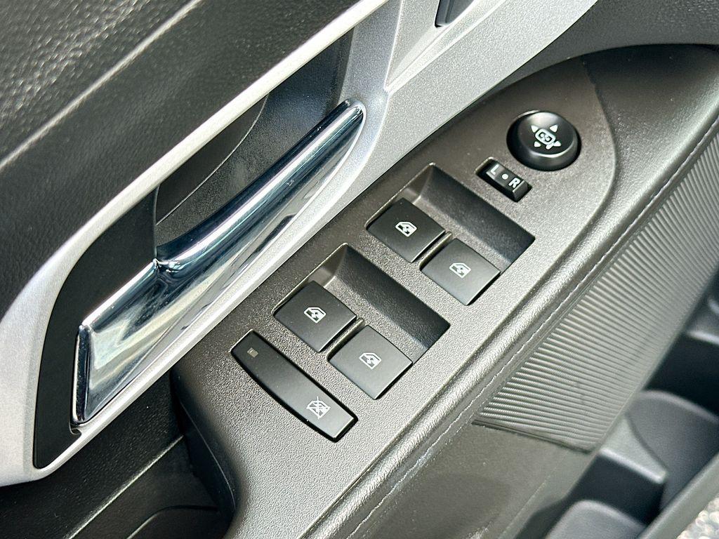 used 2016 Chevrolet Equinox car, priced at $10,600