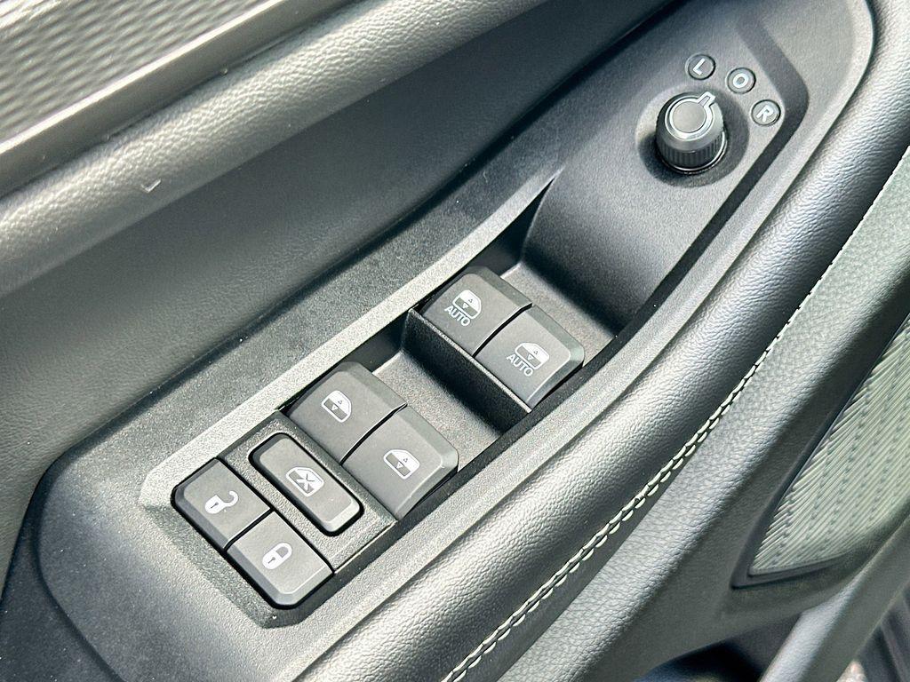 used 2023 Jeep Grand Cherokee L car, priced at $34,624
