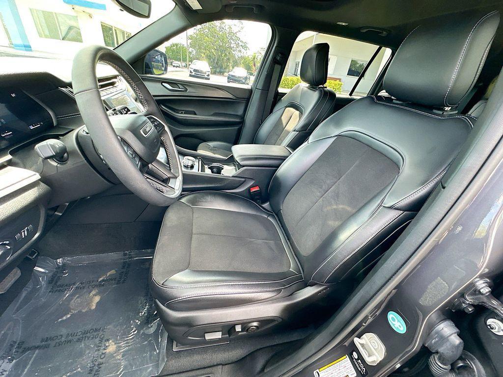 used 2023 Jeep Grand Cherokee L car, priced at $34,624