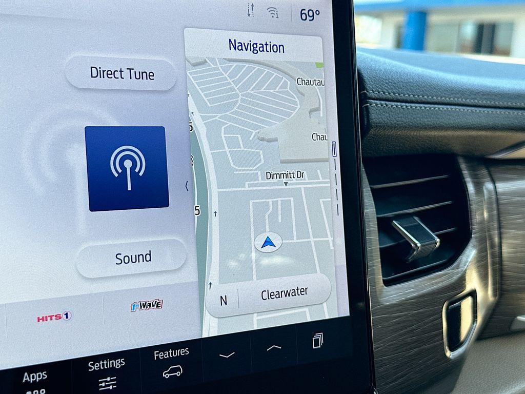 used 2024 Ford Expedition car, priced at $45,899