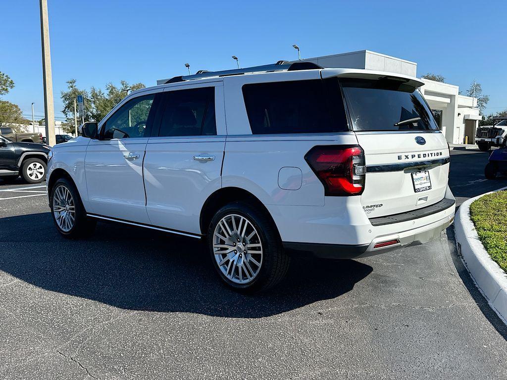 used 2024 Ford Expedition car, priced at $45,899