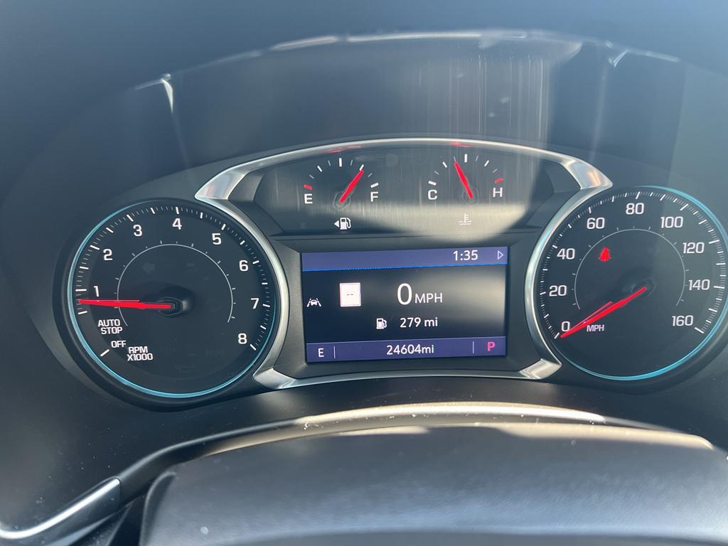 used 2022 Chevrolet Equinox car, priced at $18,400