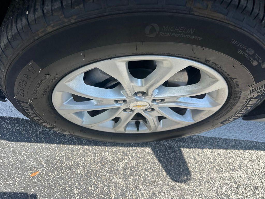 used 2020 Chevrolet Equinox car, priced at $19,443