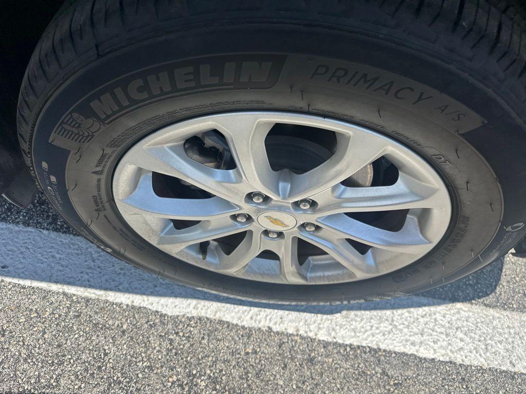 used 2020 Chevrolet Equinox car, priced at $19,443
