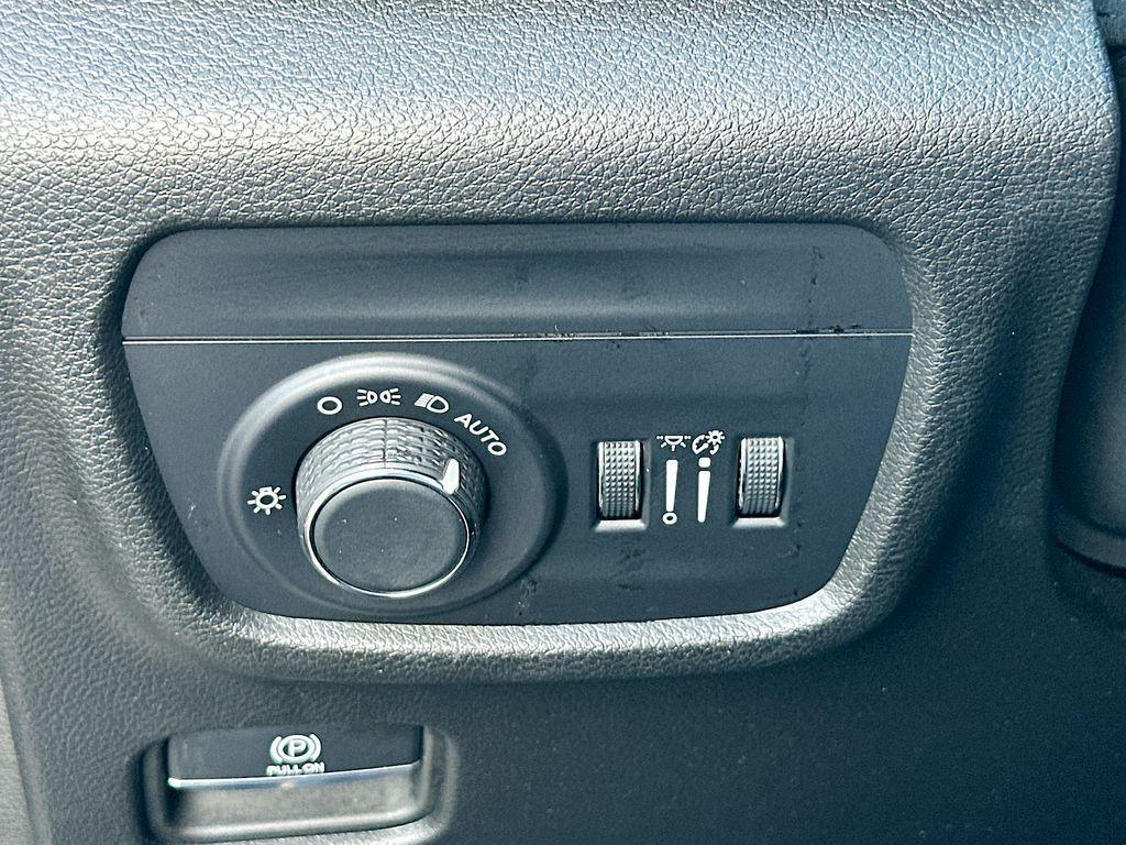 used 2023 Jeep Grand Cherokee L car, priced at $24,000