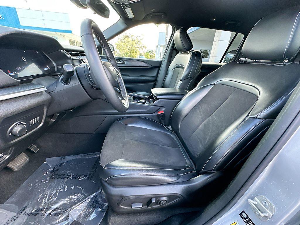 used 2023 Jeep Grand Cherokee L car, priced at $24,000