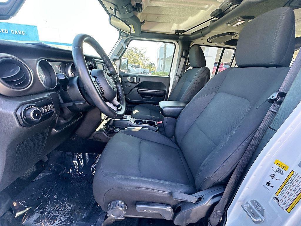 used 2018 Jeep Wrangler Unlimited car, priced at $20,999