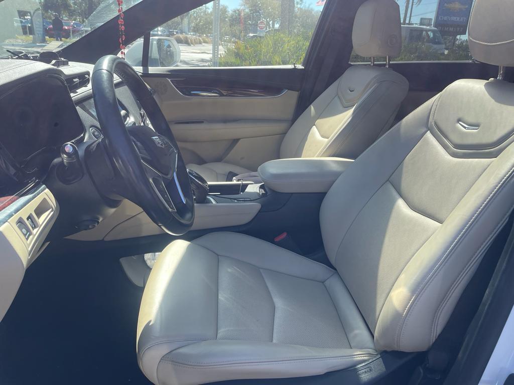used 2019 Cadillac XT5 car, priced at $21,708