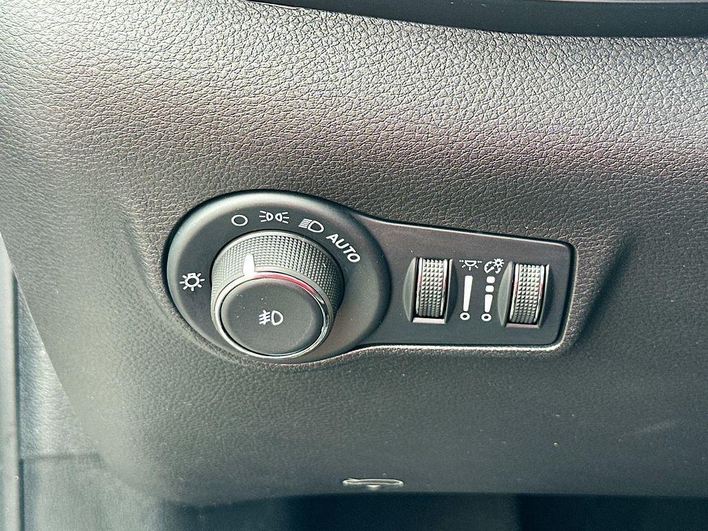 used 2025 Jeep Compass car, priced at $21,298