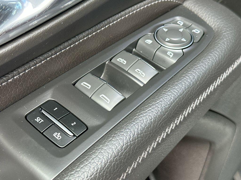 used 2024 GMC Yukon car, priced at $59,700