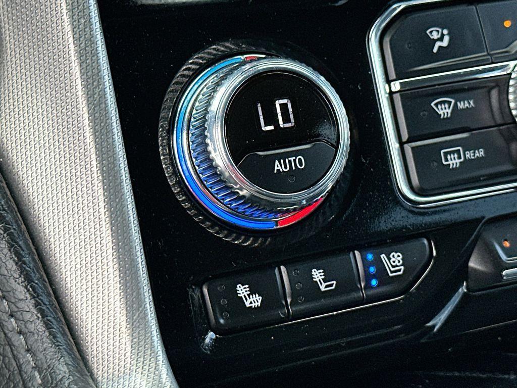 used 2024 GMC Yukon car, priced at $59,700