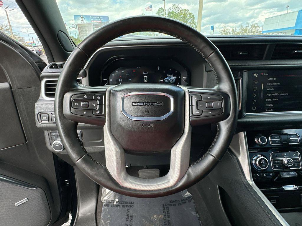 used 2024 GMC Yukon car, priced at $59,700