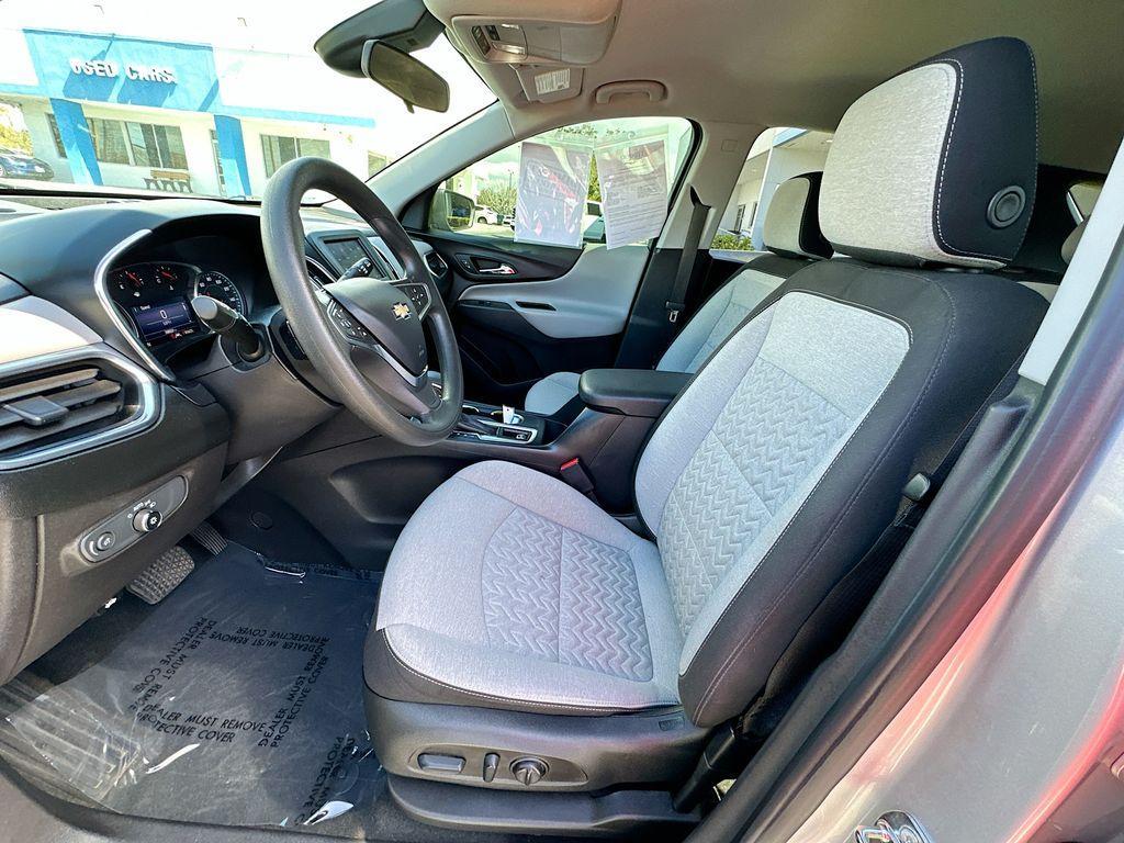 used 2022 Chevrolet Equinox car, priced at $15,995