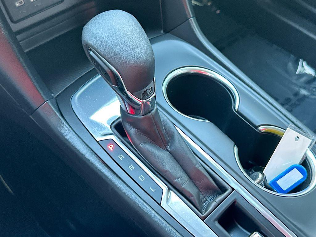 used 2022 Chevrolet Equinox car, priced at $15,995