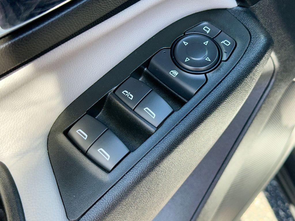 used 2022 Chevrolet Equinox car, priced at $15,995