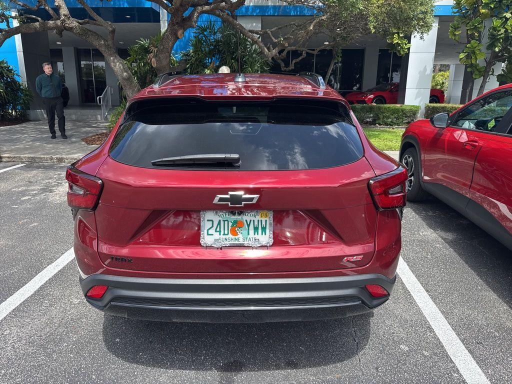 used 2024 Chevrolet Trax car, priced at $23,547