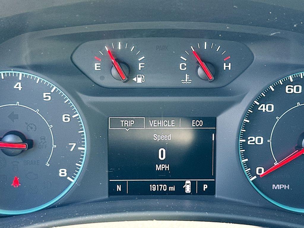 used 2024 Chevrolet Equinox car, priced at $23,048