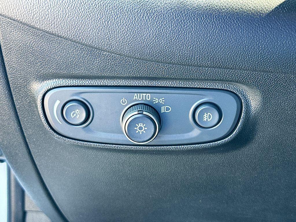 used 2020 Chevrolet Equinox car, priced at $17,048