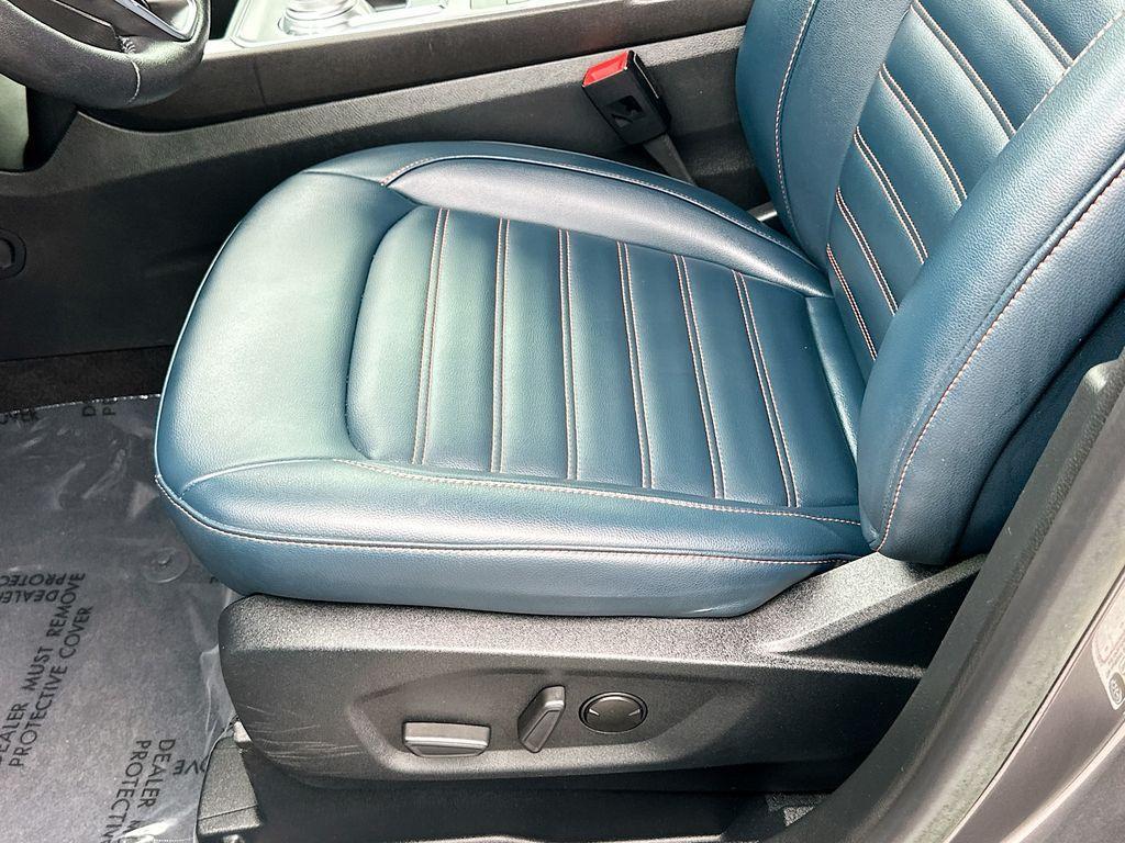 used 2022 Ford Edge car, priced at $22,990