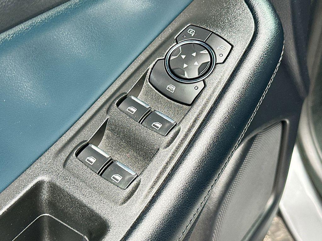 used 2022 Ford Edge car, priced at $21,900