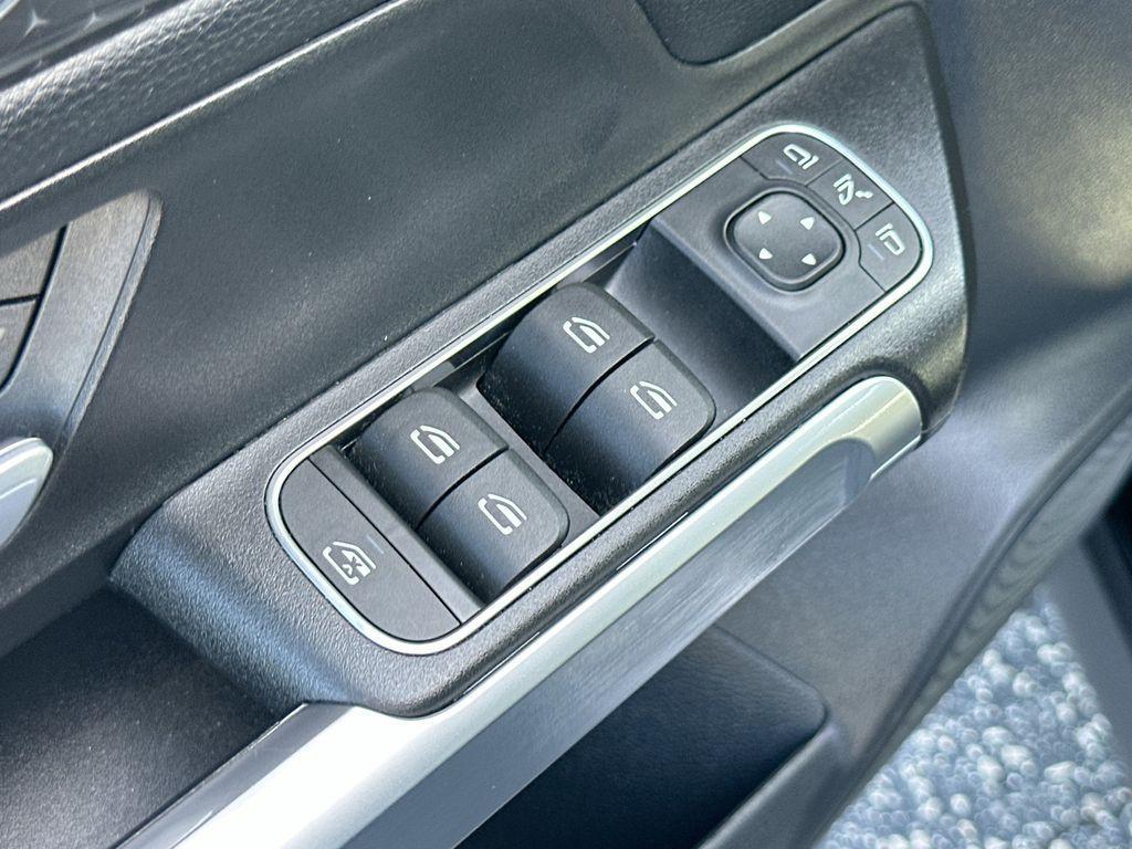 used 2025 Mercedes-Benz GLB 250 car, priced at $33,775
