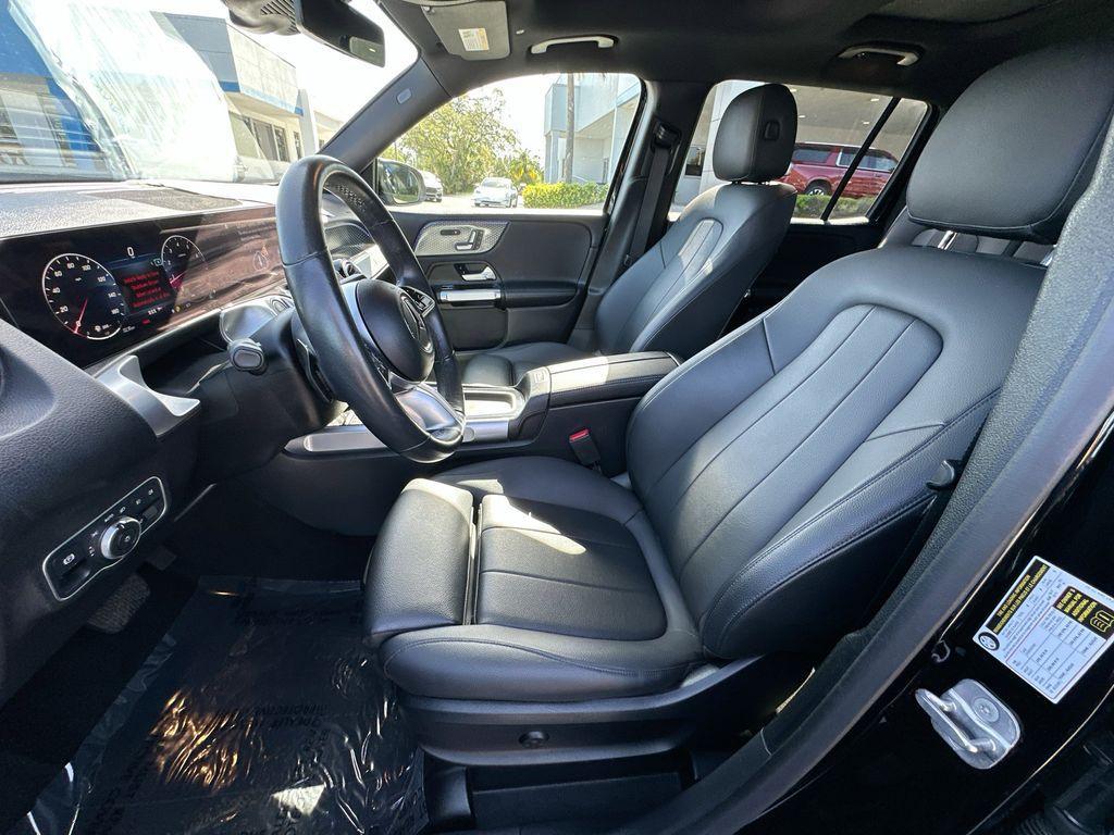 used 2025 Mercedes-Benz GLB 250 car, priced at $33,775