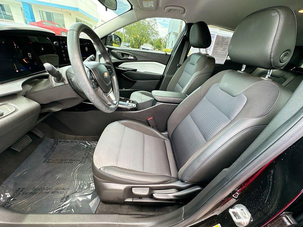 used 2024 Chevrolet Trax car, priced at $21,968