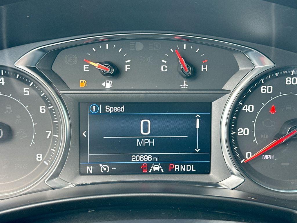 used 2024 Chevrolet Equinox car, priced at $20,900