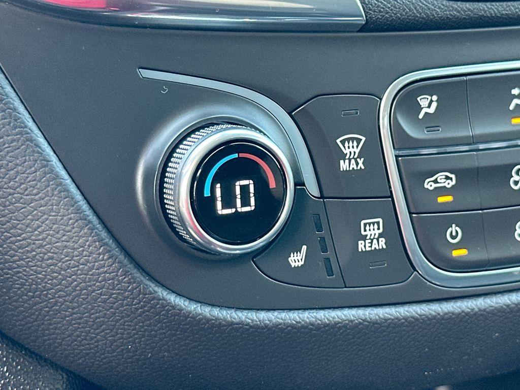 used 2024 Chevrolet Equinox car, priced at $20,900