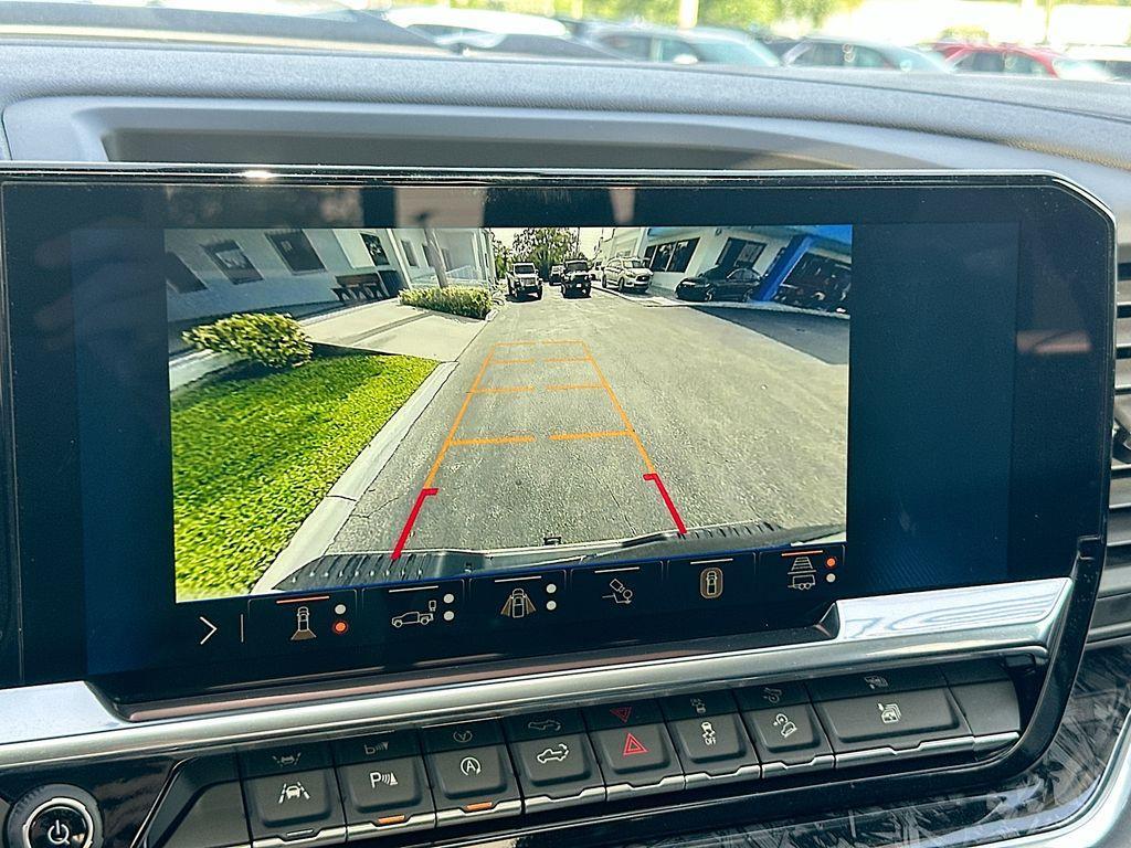 new 2025 Chevrolet Silverado 1500 car, priced at $71,998