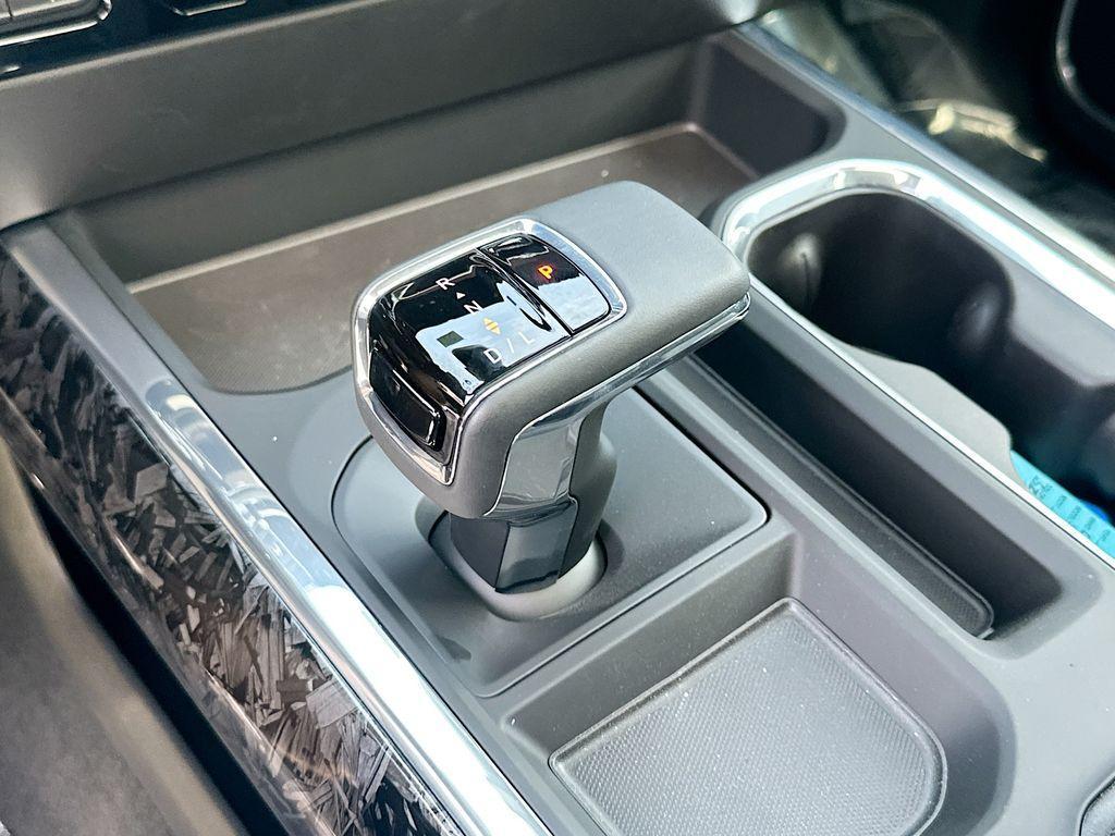 new 2025 Chevrolet Silverado 1500 car, priced at $71,998