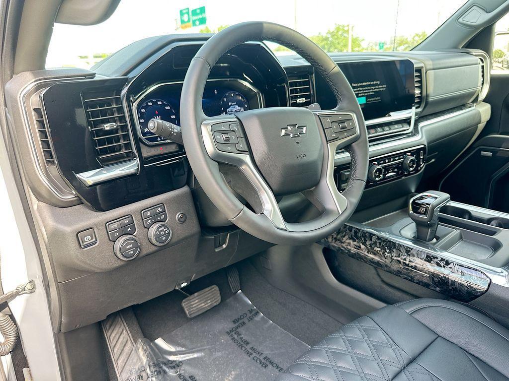 new 2025 Chevrolet Silverado 1500 car, priced at $71,998