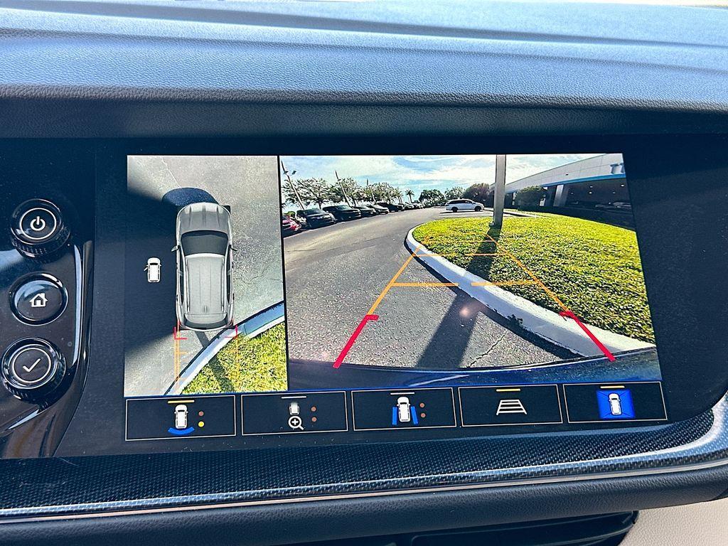 used 2022 Buick Envision car, priced at $21,400