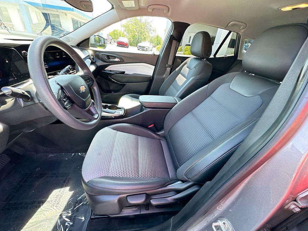 used 2025 Chevrolet Trax car, priced at $20,798