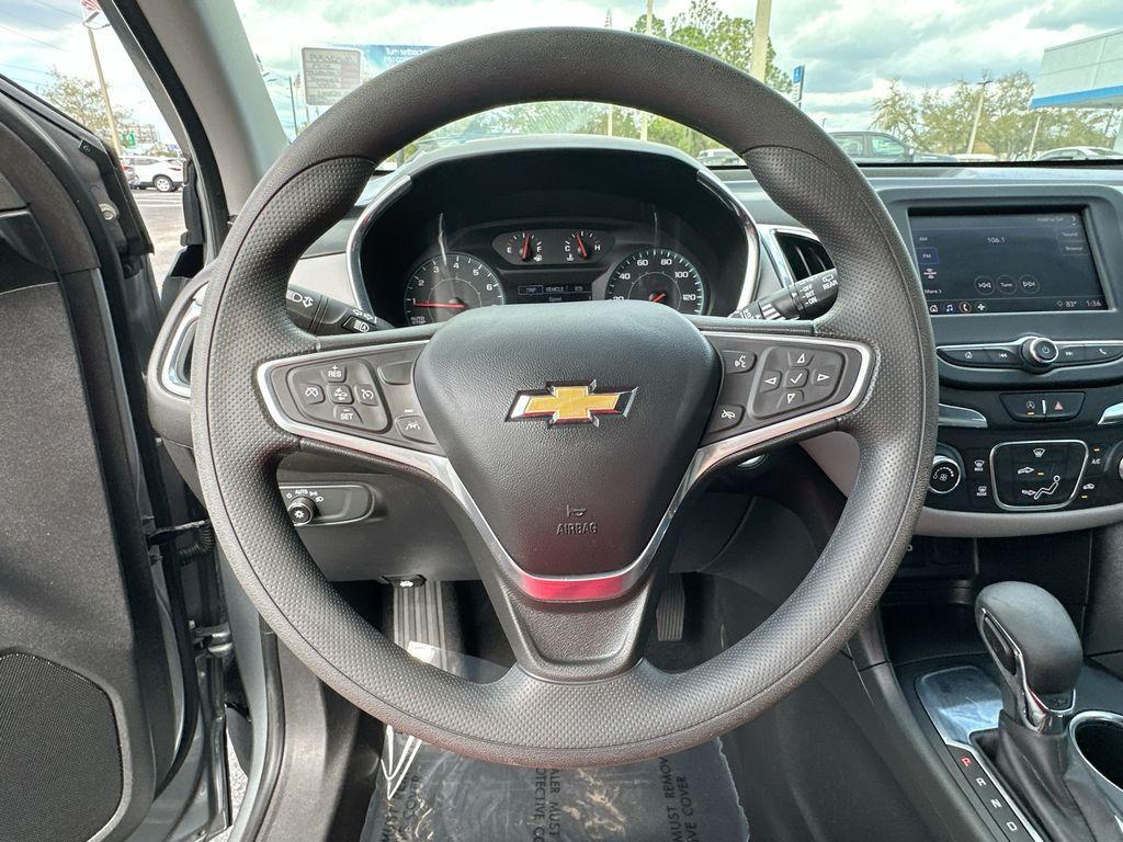 used 2023 Chevrolet Equinox car, priced at $19,356