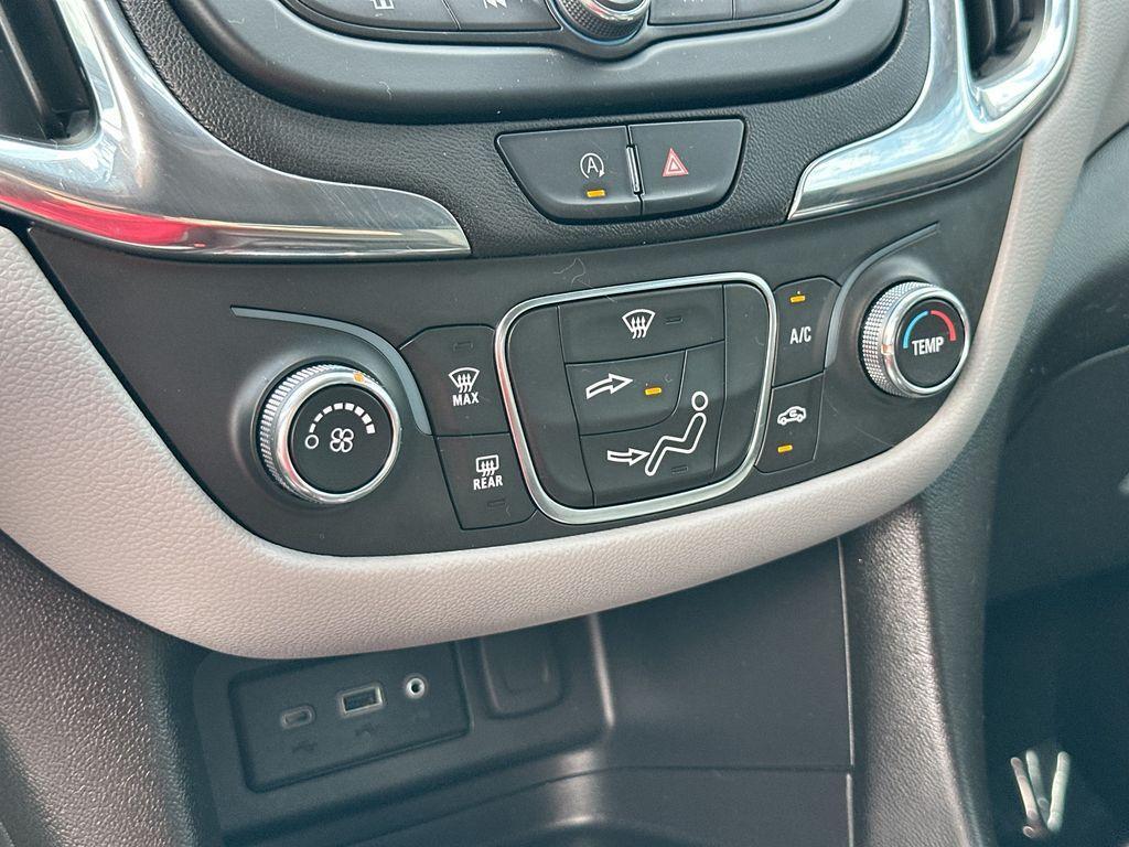 used 2023 Chevrolet Equinox car, priced at $19,356