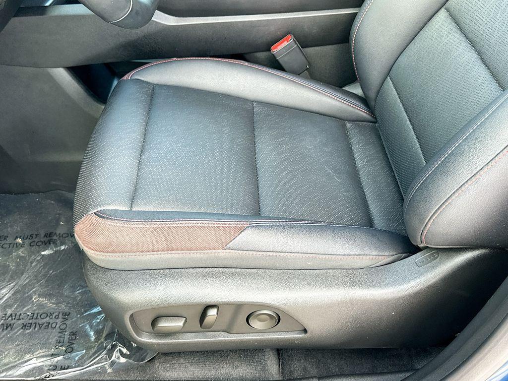 used 2025 Chevrolet Equinox car, priced at $27,250