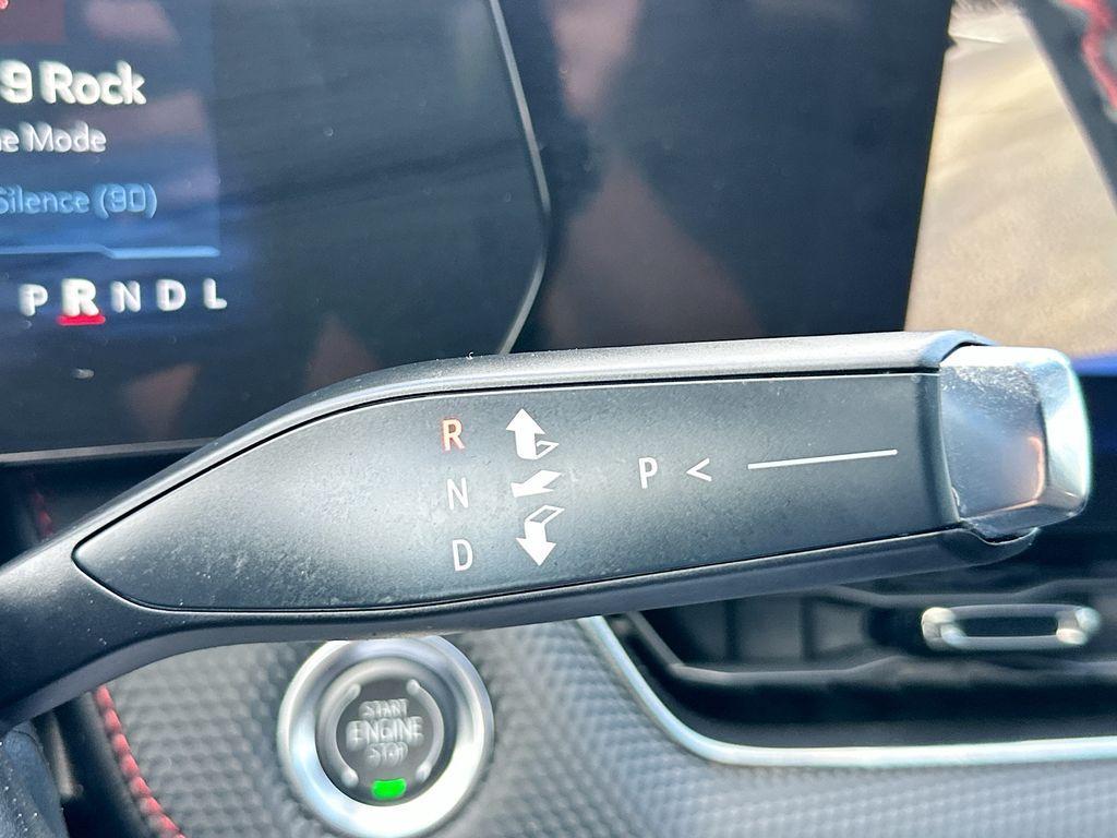 used 2025 Chevrolet Equinox car, priced at $27,250